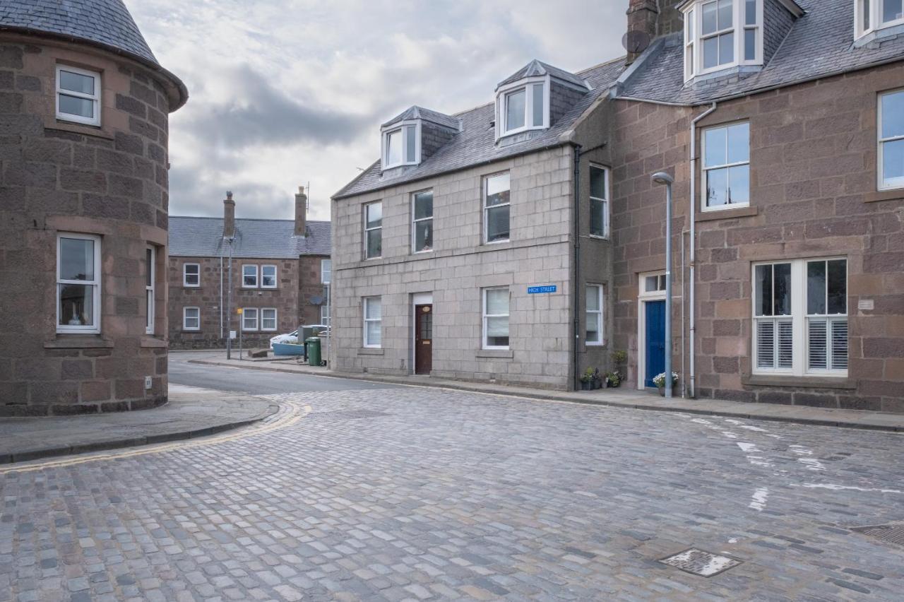 Ground Floor With A Spectacular Harbour View. *