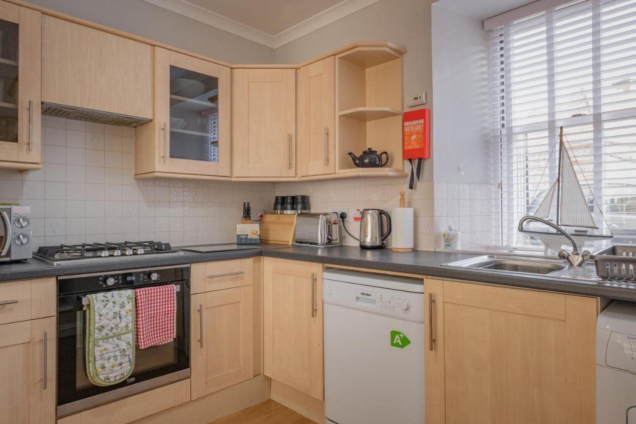 Ground Floor With A Spectacular Harbour View. Holiday home *